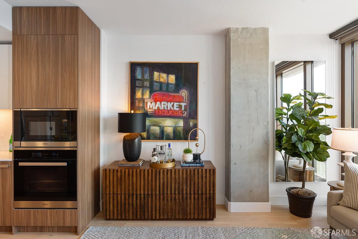 Photo #4: 425076052 Listing: Photo #4