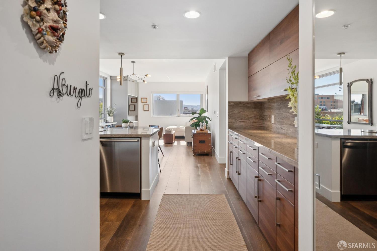 Detail Gallery Image 3 of 44 For 72 S Townsend St #806,  San Francisco,  CA 94107 - 2 Beds | 2 Baths