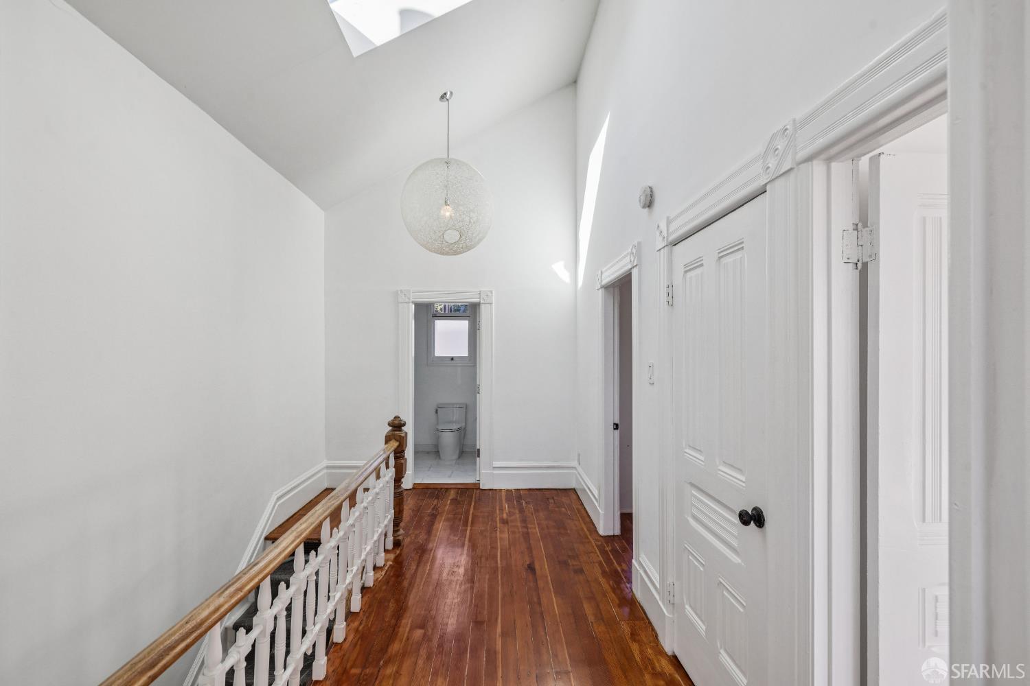 Detail Gallery Image 24 of 44 For 282 Eureka St, San Francisco,  CA 94114 - 4 Beds | 2/1 Baths