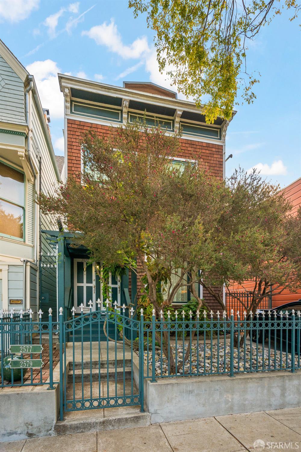Photo #2: 425079184 Listing 