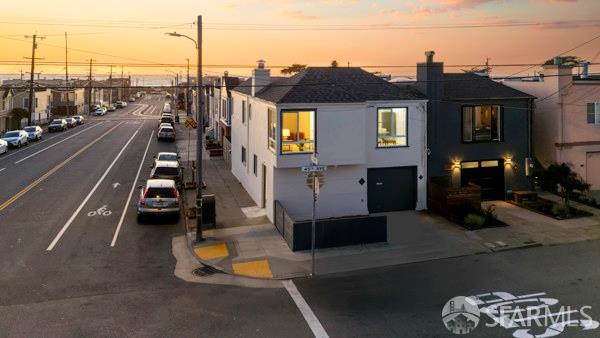 Detail Gallery Image 9 of 53 For 3400 Vicente St, San Francisco,  CA 94116 - 3 Beds | 2 Baths