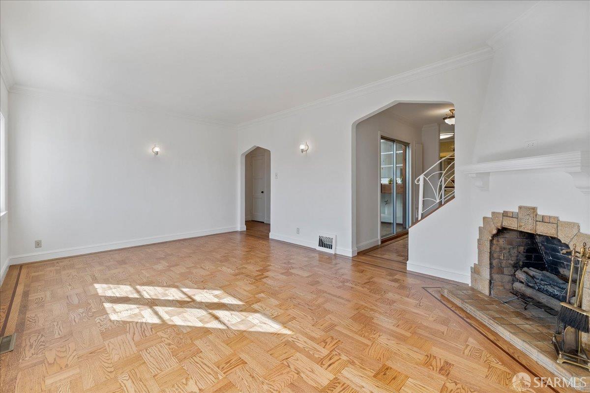 Detail Gallery Image 7 of 42 For 1735 28th Ave, San Francisco,  CA 94122 - 4 Beds | 2 Baths