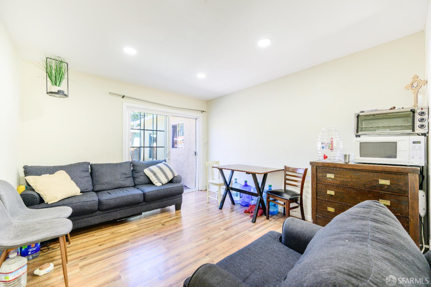 Detail Gallery Image 30 of 48 For 16829 Daryl Ave, San Lorenzo,  CA 94580 - 5 Beds | 2 Baths