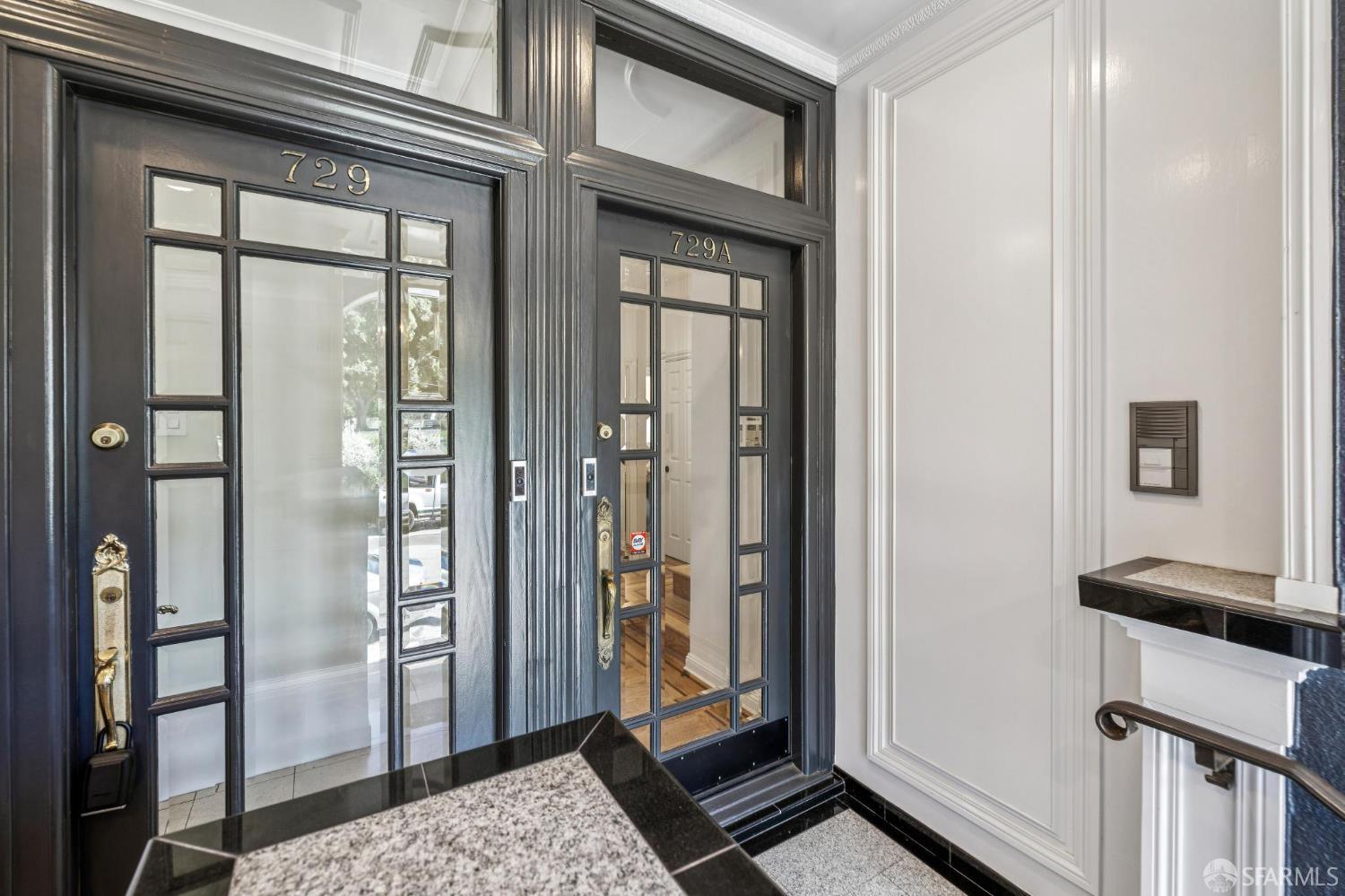 Detail Gallery Image 9 of 74 For 729 Douglass St a,  San Francisco,  CA 94114 - 3 Beds | 3 Baths