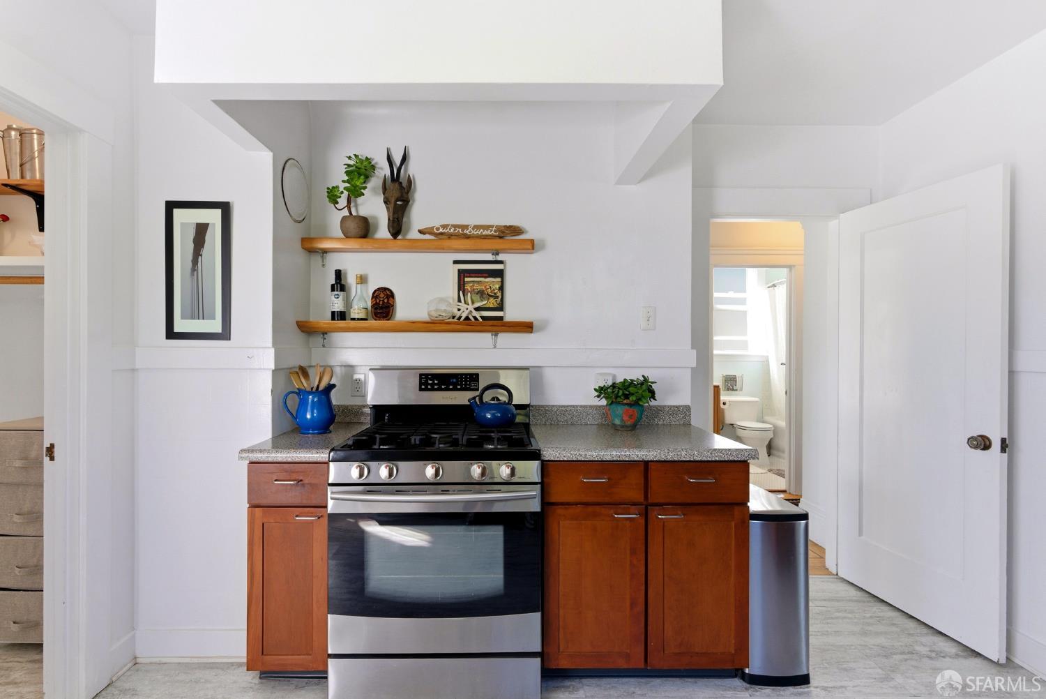 Detail Gallery Image 12 of 51 For 4201 Kirkham St, San Francisco,  CA 94122 - – Beds | – Baths