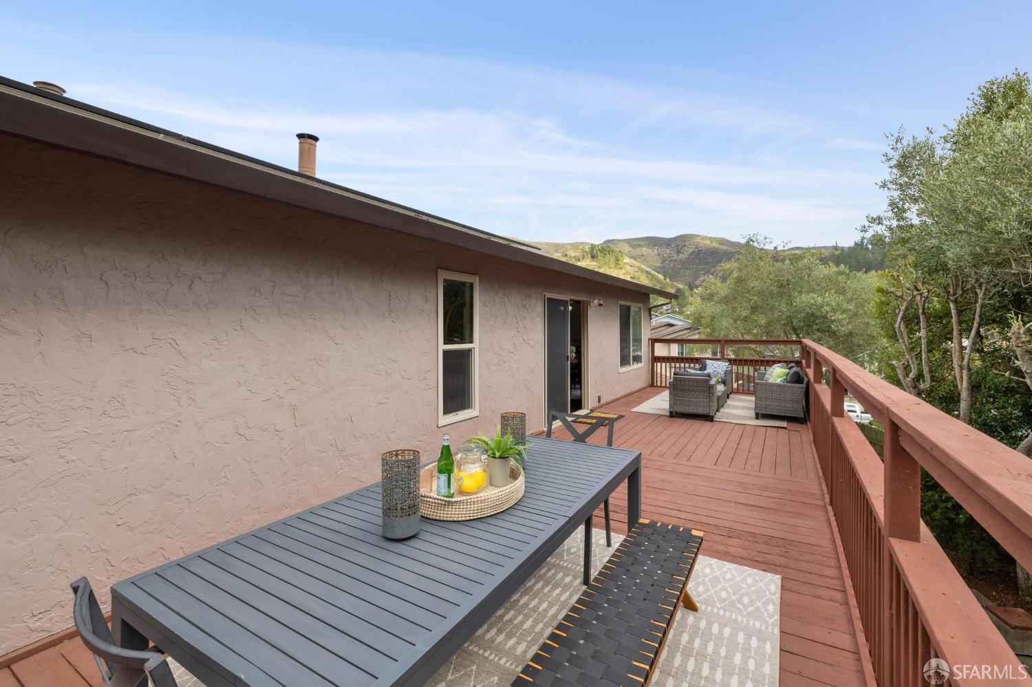 Detail Gallery Image 30 of 35 For 1 Cape Breton Ct, Pacifica,  CA 94044 - 4 Beds | 2 Baths