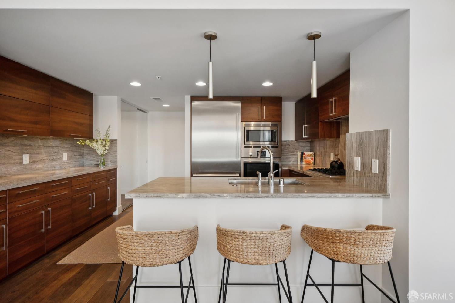 Detail Gallery Image 9 of 44 For 72 S Townsend St #806,  San Francisco,  CA 94107 - 2 Beds | 2 Baths