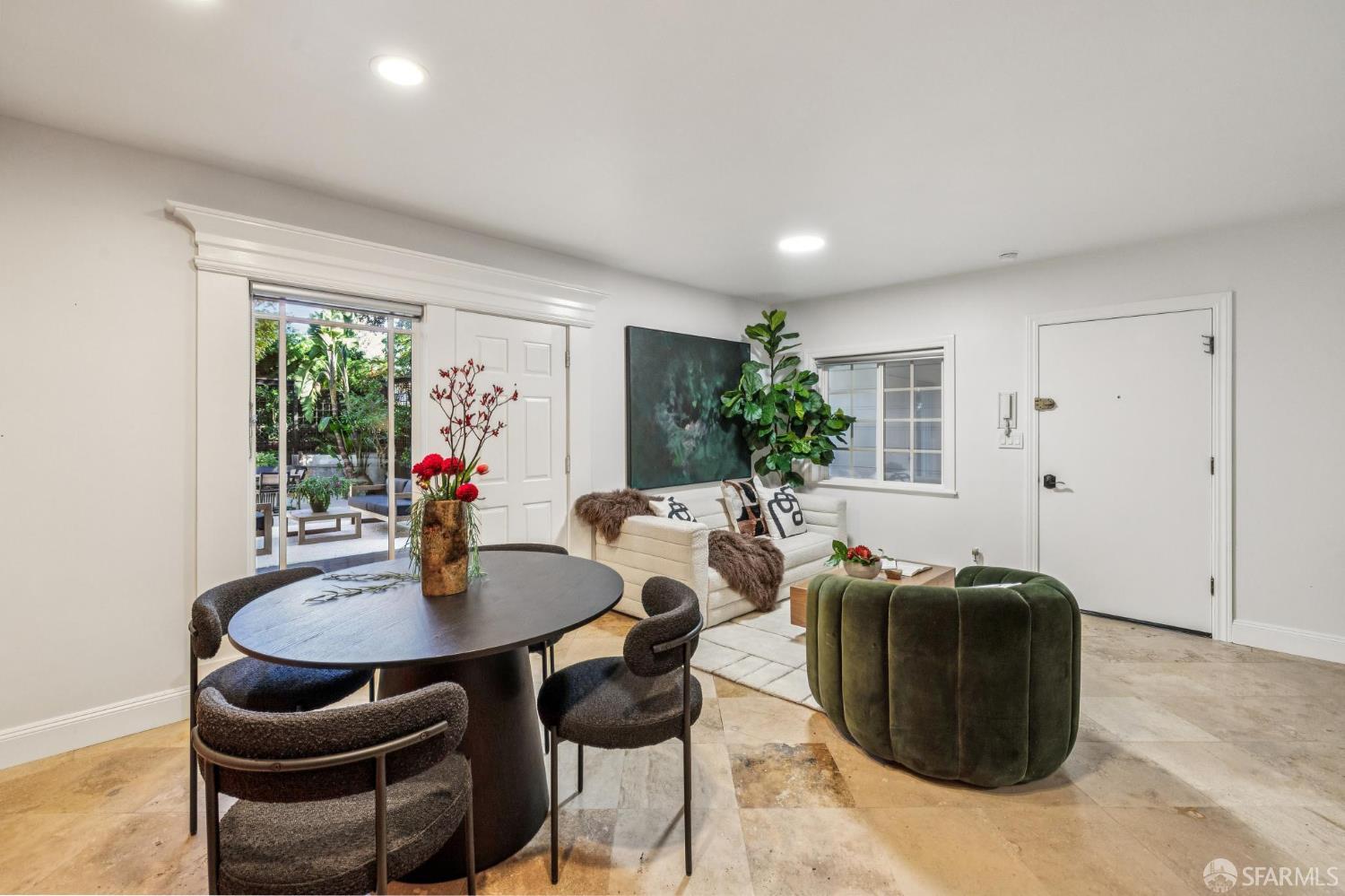 Detail Gallery Image 50 of 74 For 729 Douglass St a,  San Francisco,  CA 94114 - 3 Beds | 3 Baths