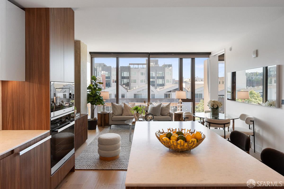 Photo #9: 425076052 Listing: Photo #9