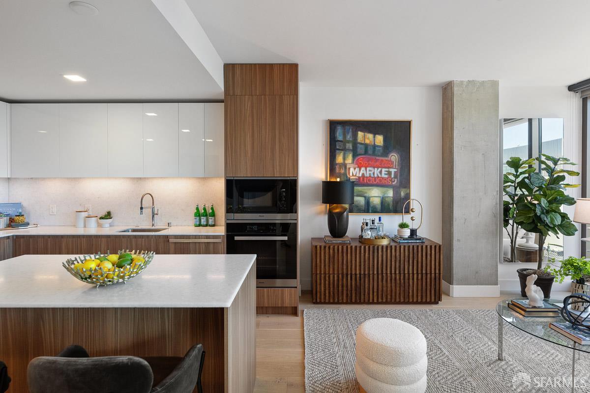 Photo #7: 425076052 Listing: Photo #7