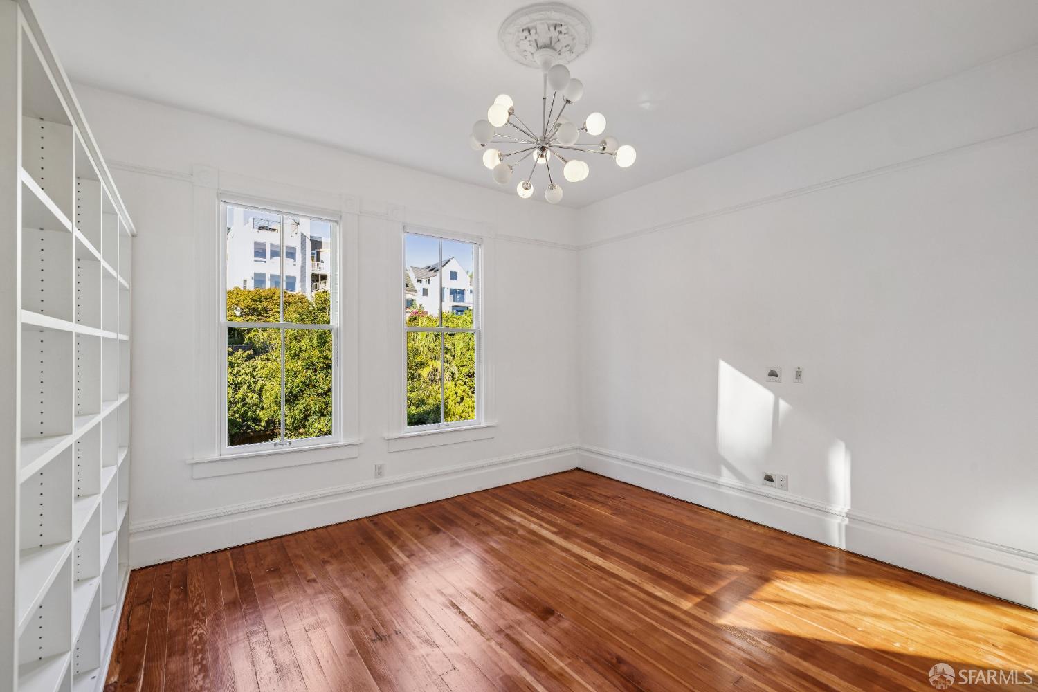 Detail Gallery Image 25 of 44 For 282 Eureka St, San Francisco,  CA 94114 - 4 Beds | 2/1 Baths