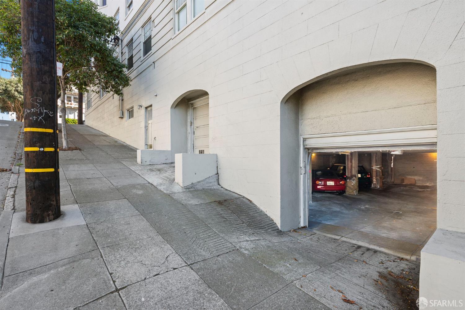 Detail Gallery Image 36 of 40 For 2363 Larkin St #34,  San Francisco,  CA 94109 - 2 Beds | 1 Baths