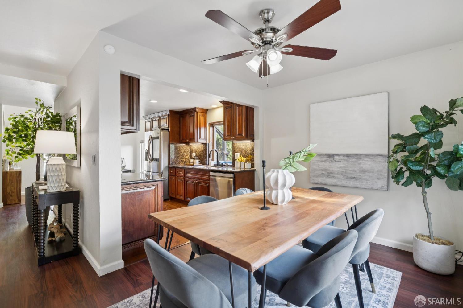 Detail Gallery Image 11 of 35 For 1 Cape Breton Ct, Pacifica,  CA 94044 - 4 Beds | 2 Baths