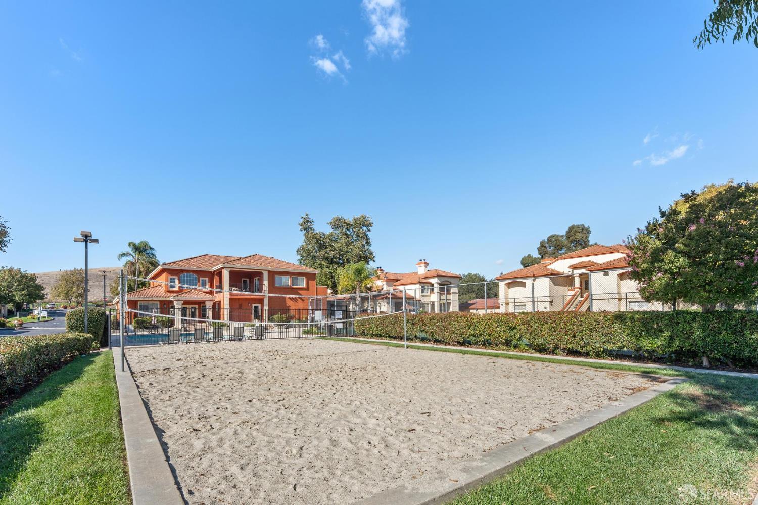 Detail Gallery Image 43 of 50 For 7063 Dublin Meadows St #H,  Dublin,  CA 94568 - 3 Beds | 2 Baths