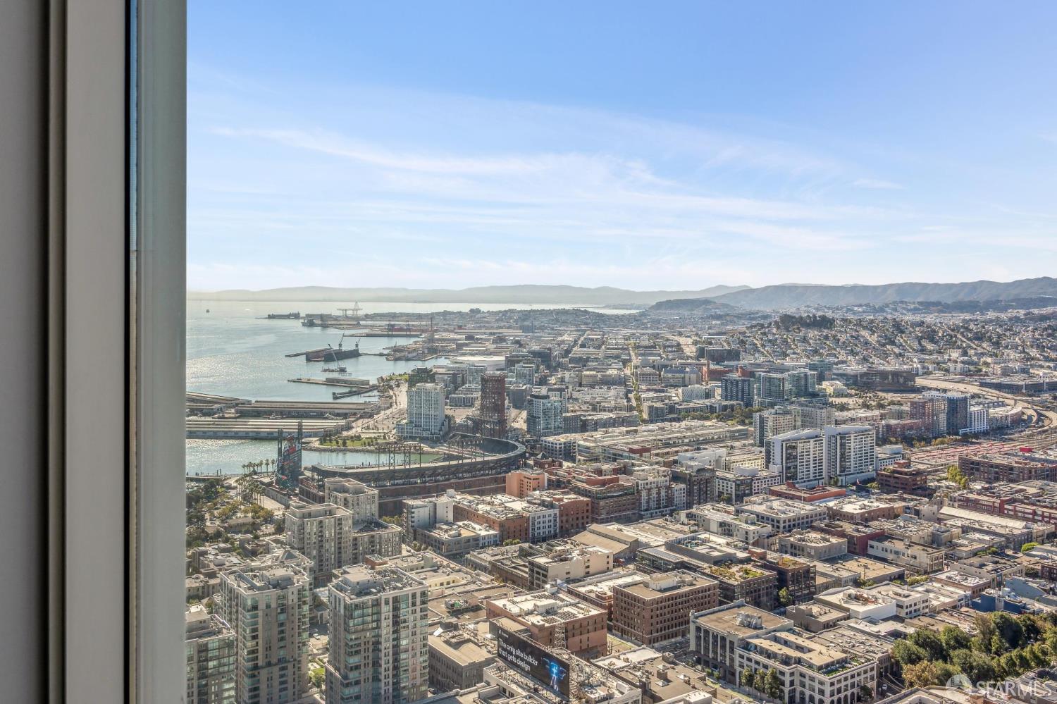 Detail Gallery Image 6 of 56 For 425 1st St #5404,  San Francisco,  CA 94105 - 2 Beds | 2 Baths