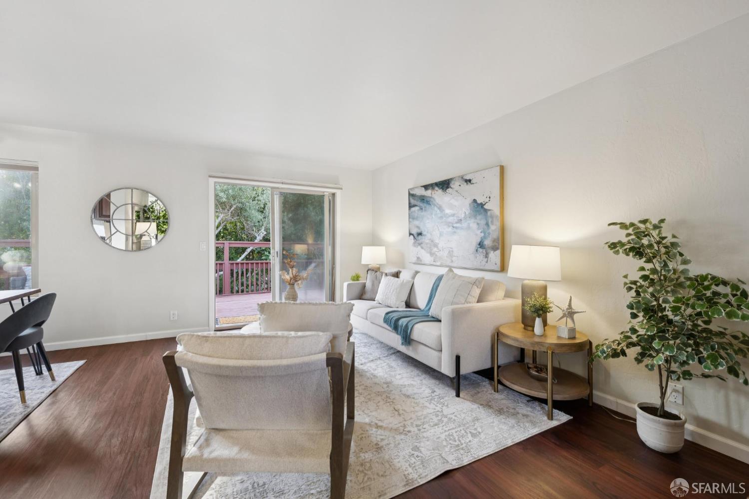 Detail Gallery Image 5 of 35 For 1 Cape Breton Ct, Pacifica,  CA 94044 - 4 Beds | 2 Baths