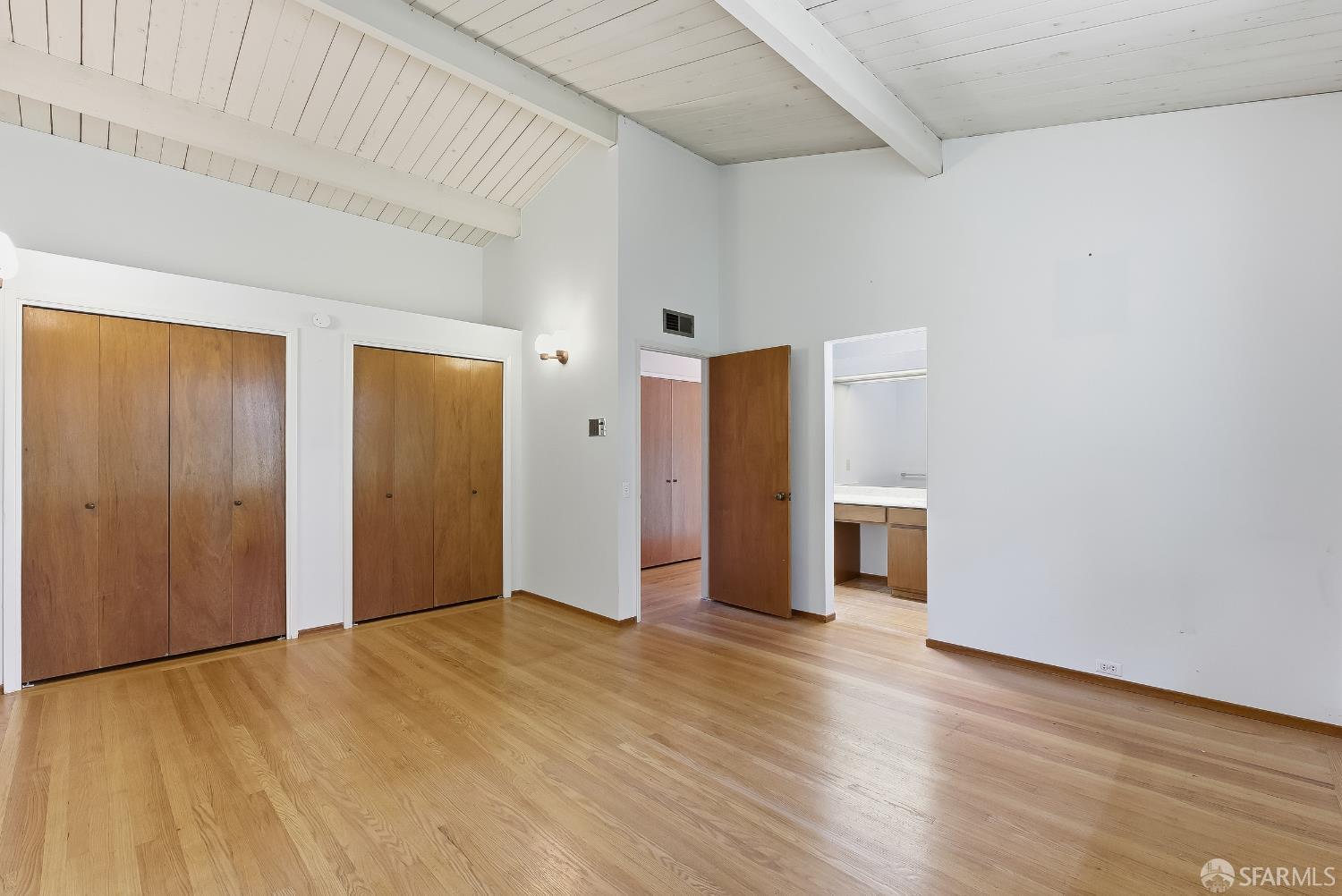 Detail Gallery Image 13 of 30 For 49 Turquoise Way, San Francisco,  CA 94131 - 4 Beds | 2/1 Baths