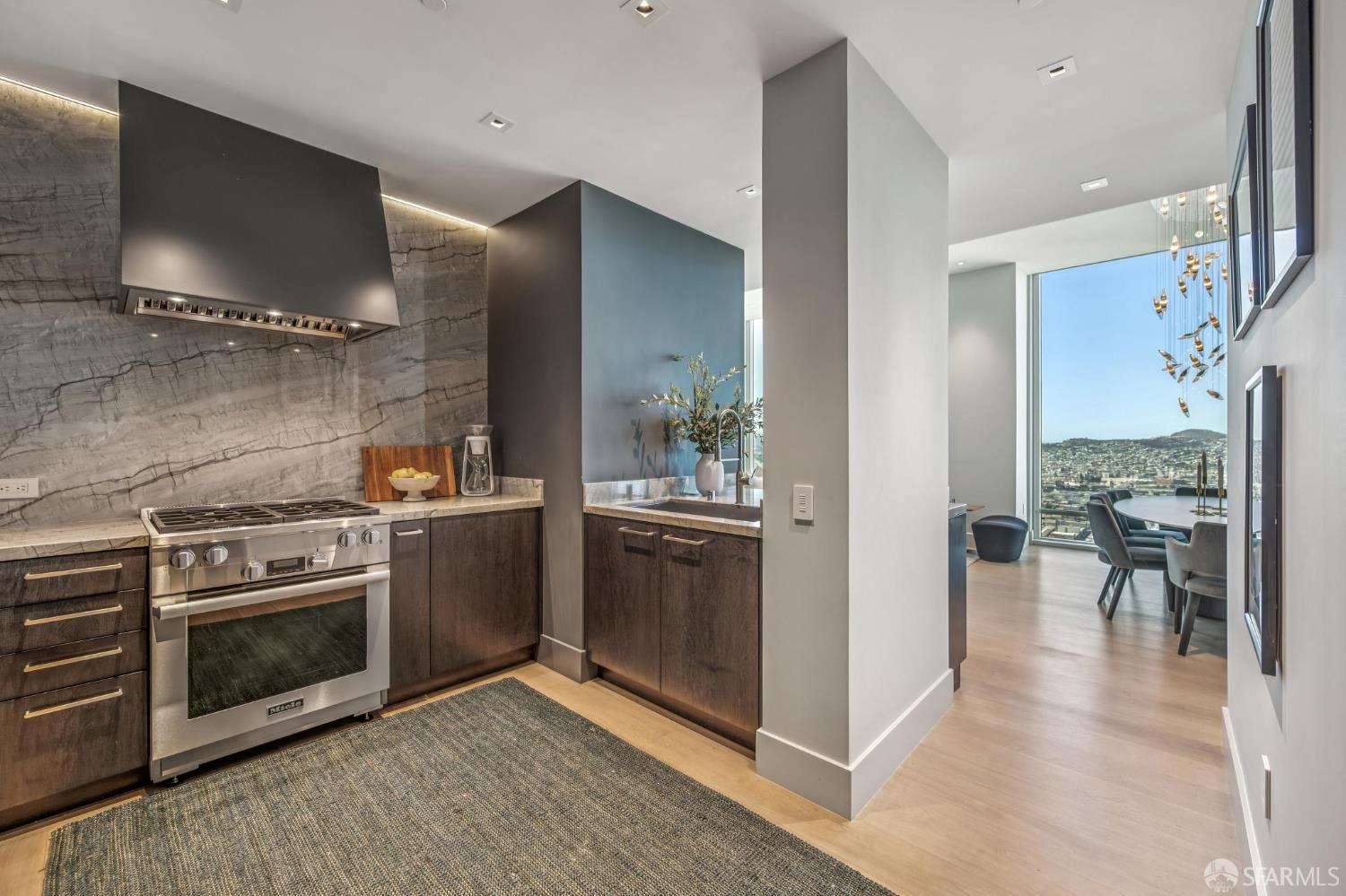 Detail Gallery Image 23 of 56 For 425 1st St #5404,  San Francisco,  CA 94105 - 2 Beds | 2 Baths