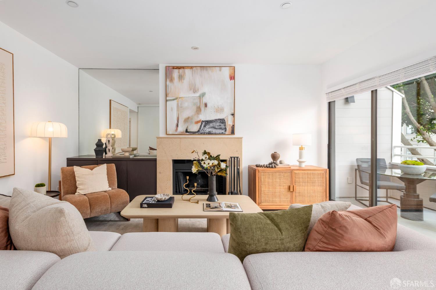 Photo #8: 425081833 Listing: Photo #8