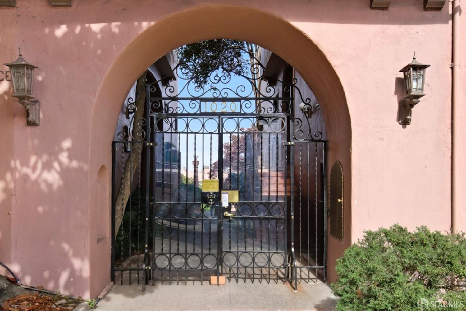 Detail Gallery Image 31 of 64 For 1020 Union St #19,  San Francisco,  CA 94133 - 2 Beds | 2 Baths