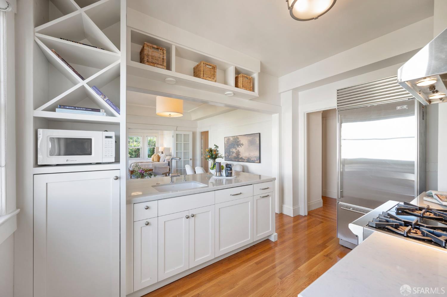 Detail Gallery Image 9 of 40 For 2363 Larkin St #34,  San Francisco,  CA 94109 - 2 Beds | 1 Baths