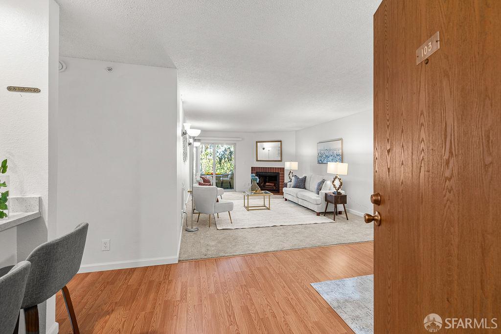 More Details about MLS # 425064895 : 332 PHILIP DRIVE #103