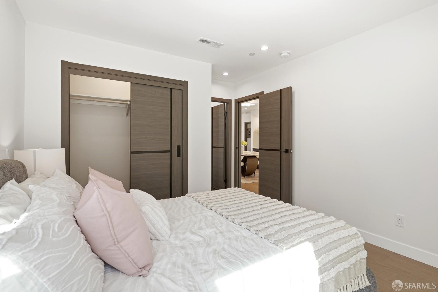 Detail Gallery Image 31 of 42 For 529 Hobart Ave, San Mateo,  CA 94402 - 4 Beds | 3 Baths