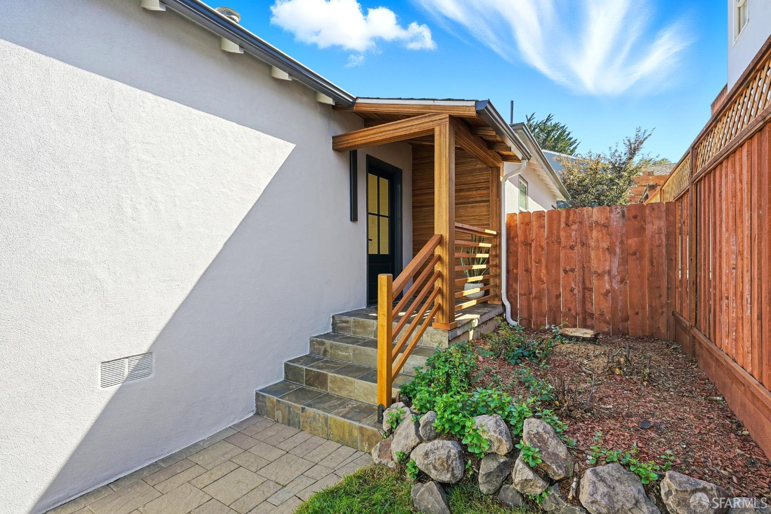 Detail Gallery Image 7 of 42 For 529 Hobart Ave, San Mateo,  CA 94402 - 4 Beds | 3 Baths