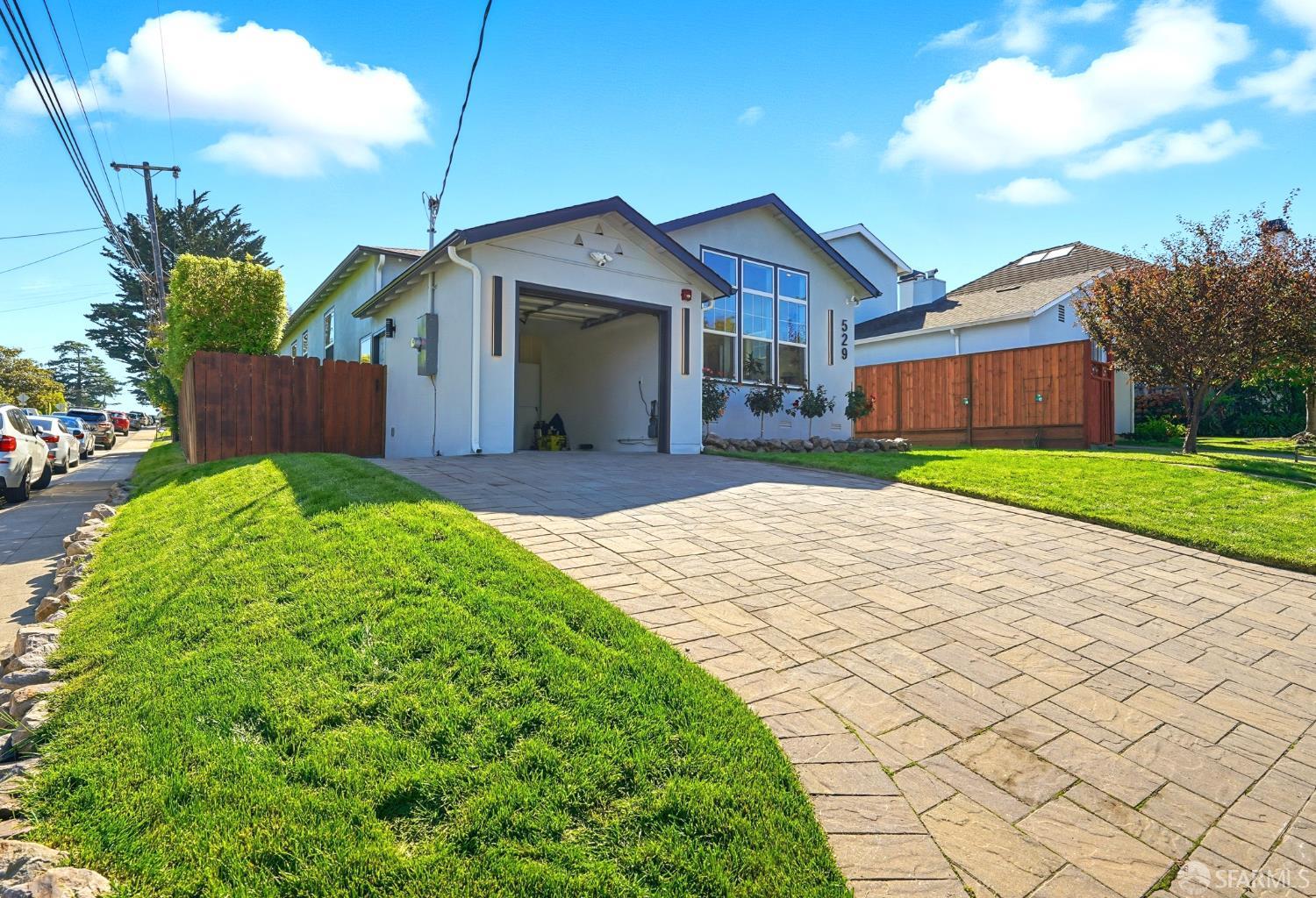 Detail Gallery Image 5 of 42 For 529 Hobart Ave, San Mateo,  CA 94402 - 4 Beds | 3 Baths