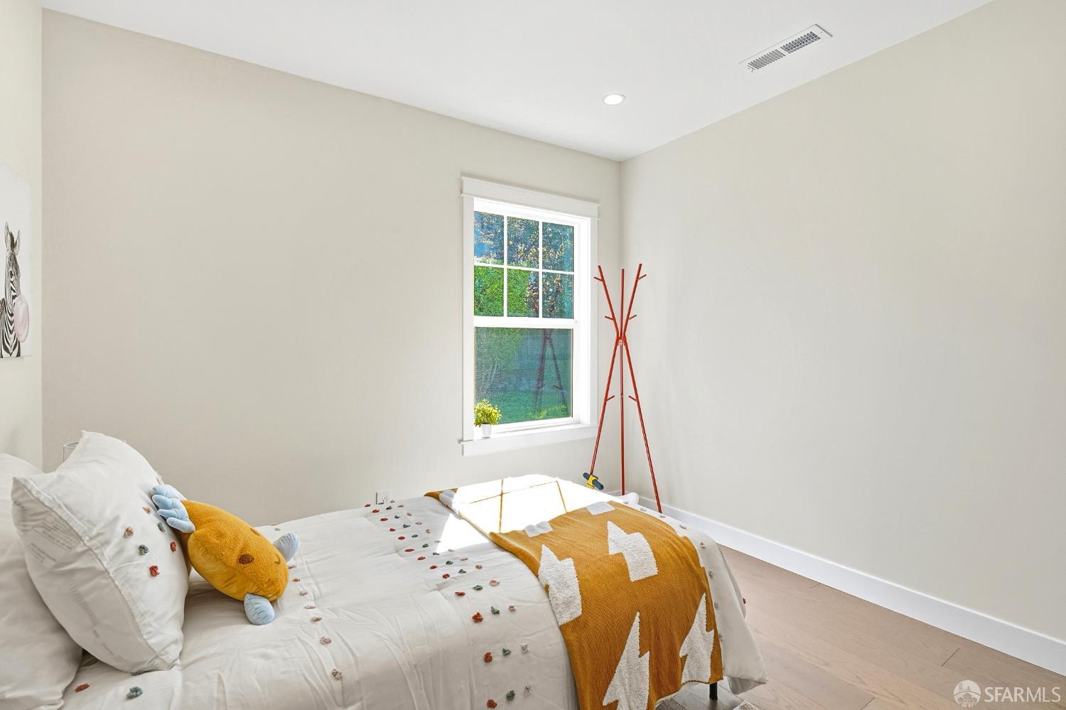 Detail Gallery Image 28 of 42 For 529 Hobart Ave, San Mateo,  CA 94402 - 4 Beds | 3 Baths