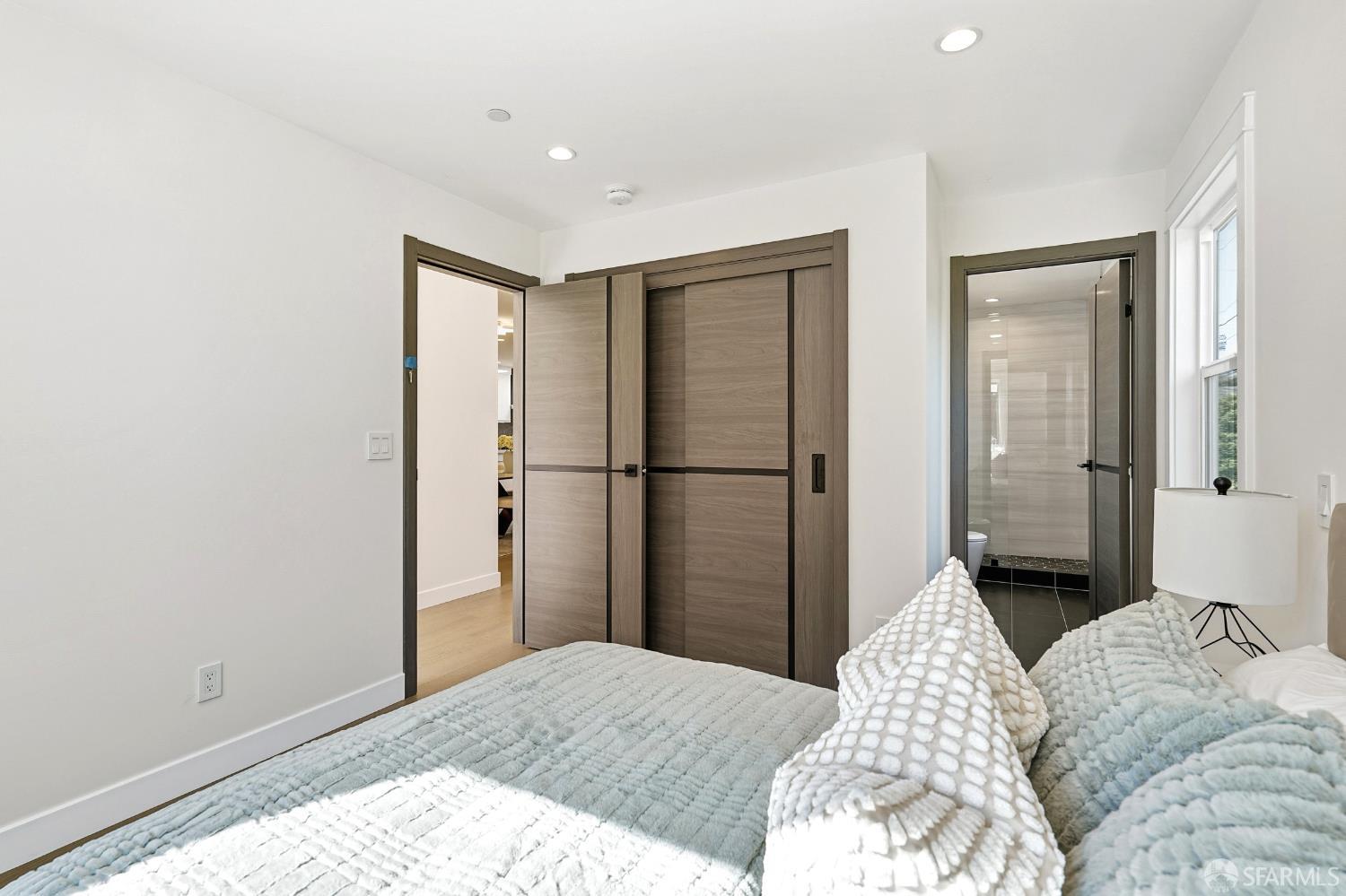 Detail Gallery Image 25 of 42 For 529 Hobart Ave, San Mateo,  CA 94402 - 4 Beds | 3 Baths