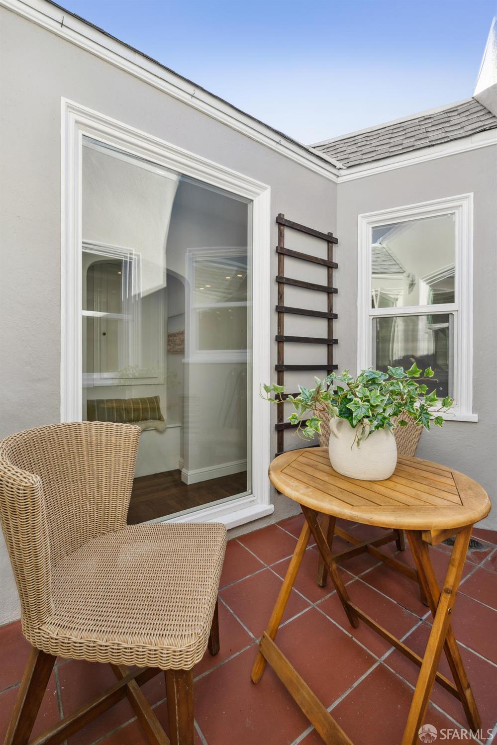 Detail Gallery Image 21 of 61 For 1675 29th Ave, San Francisco,  CA 94122 - 4 Beds | 3 Baths