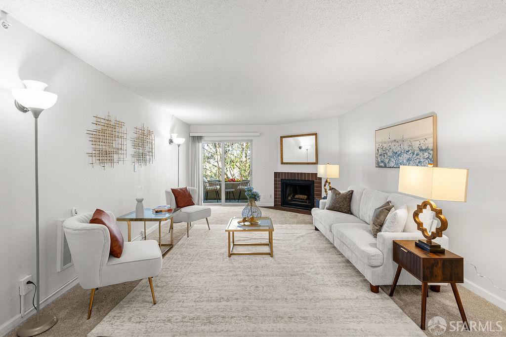 Detail Gallery Image 6 of 37 For 332 Philip Dr #103,  Daly City,  CA 94015 - 2 Beds | 2 Baths