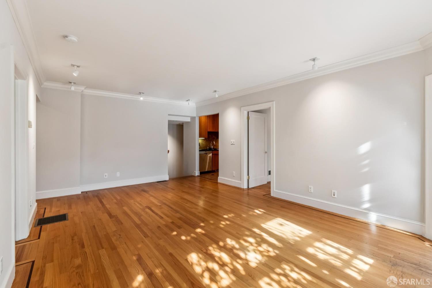 Detail Gallery Image 59 of 73 For 370 Upper Terrace #4,  San Francisco,  CA 94117 - 2 Beds | 1 Baths