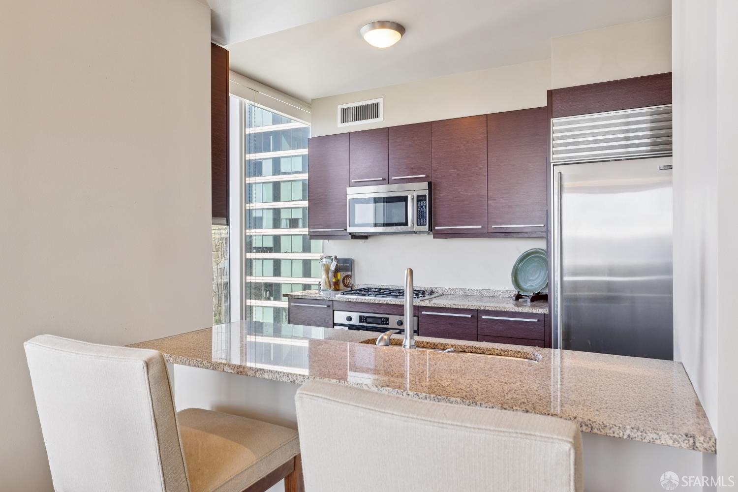 Detail Gallery Image 14 of 48 For 425 1st St #3706,  San Francisco,  CA 94105 - 2 Beds | 2 Baths