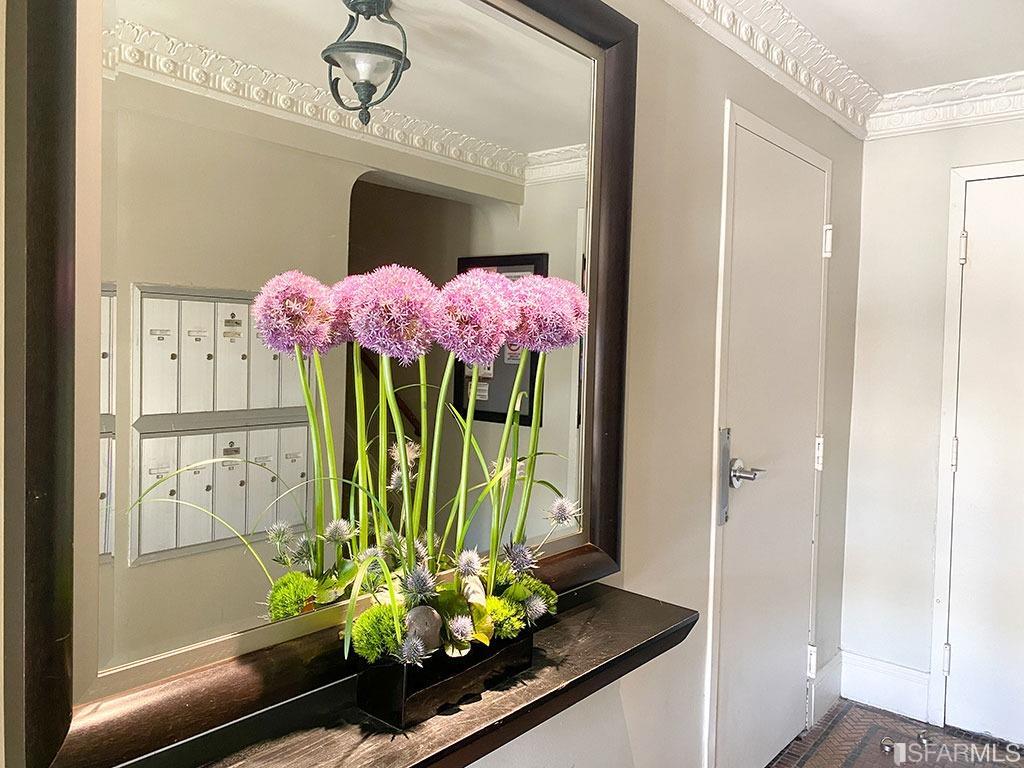 Detail Gallery Image 4 of 73 For 370 Upper Terrace #4,  San Francisco,  CA 94117 - 2 Beds | 1 Baths