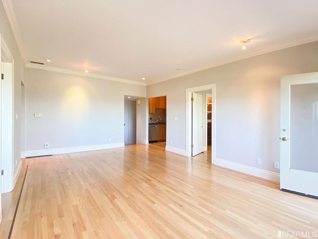 Detail Gallery Image 20 of 73 For 370 Upper Terrace #4,  San Francisco,  CA 94117 - 2 Beds | 1 Baths