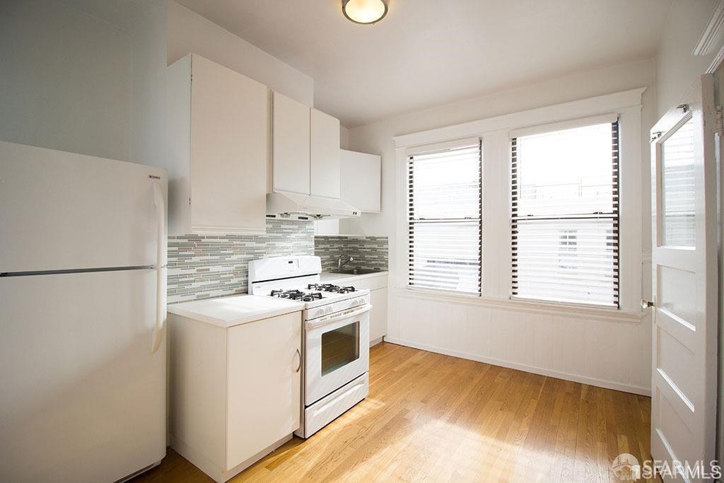 Detail Gallery Image 5 of 12 For 527 Union St a,  San Francisco,  CA 94133 - 2 Beds | 1 Baths