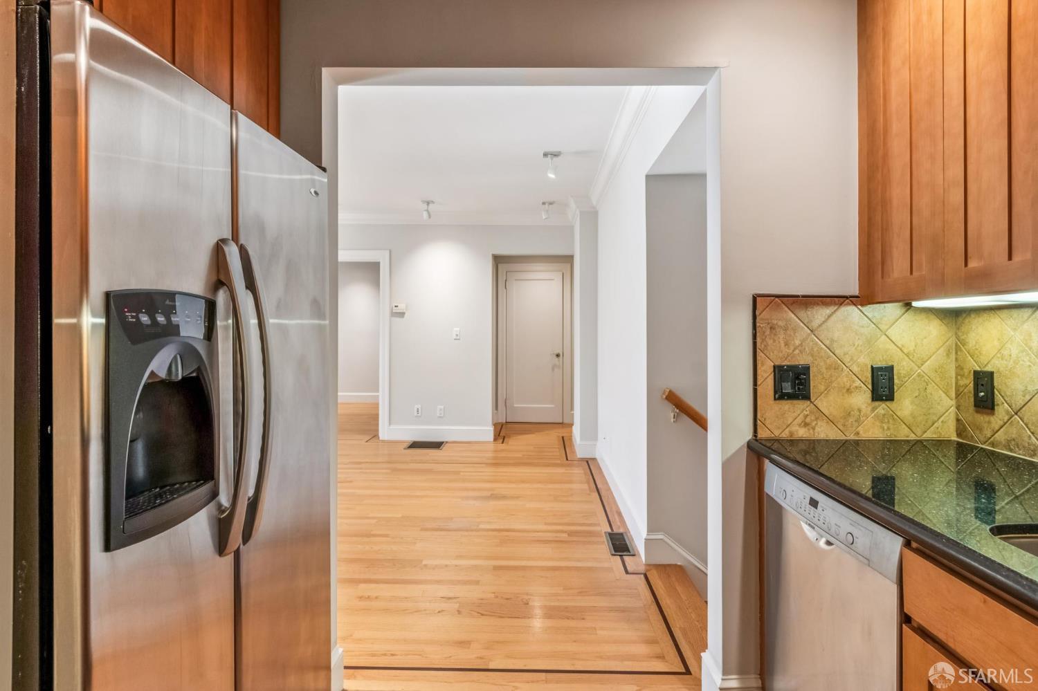 Detail Gallery Image 62 of 73 For 370 Upper Terrace #4,  San Francisco,  CA 94117 - 2 Beds | 1 Baths