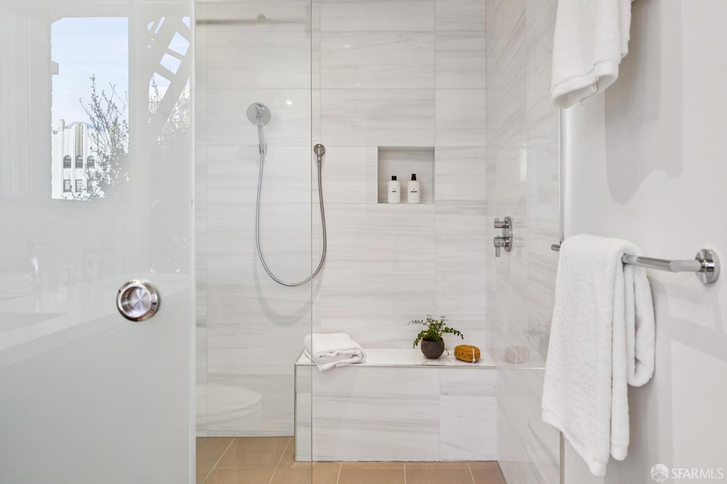 Photo #38: 425082680 Listing: Photo #38