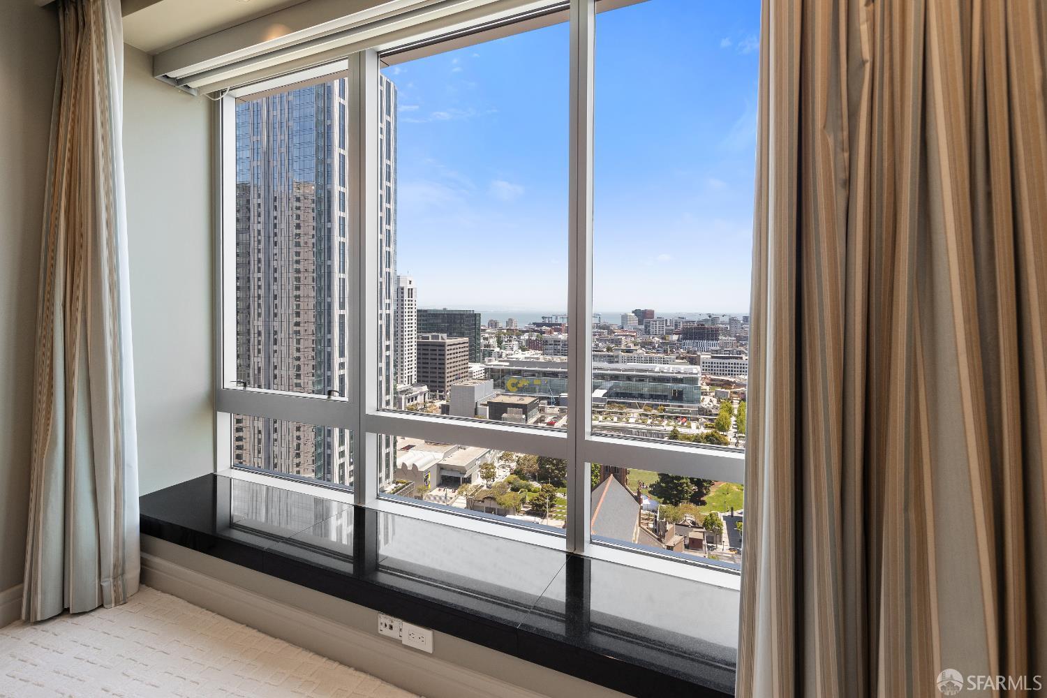 Photo #31: 424042863 Listing: Photo #31