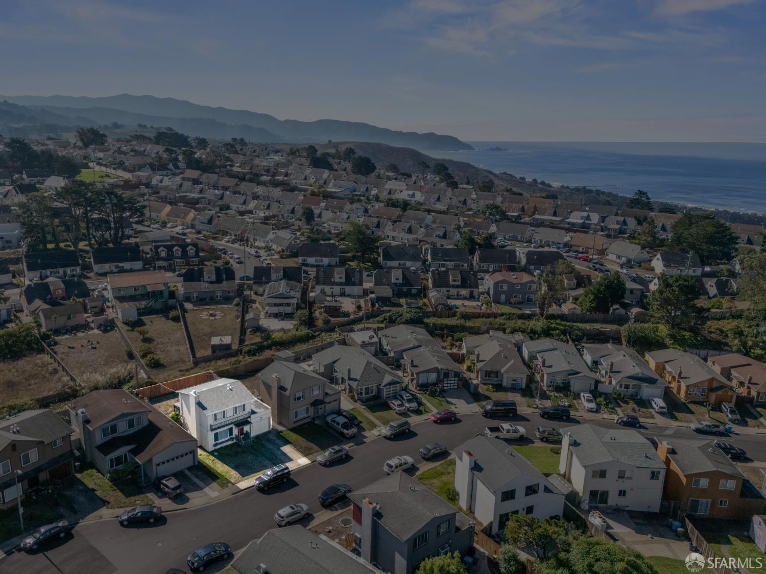 Detail Gallery Image 35 of 88 For 656 Forest Lake Dr, Pacifica,  CA 94044 - 3 Beds | 2/1 Baths