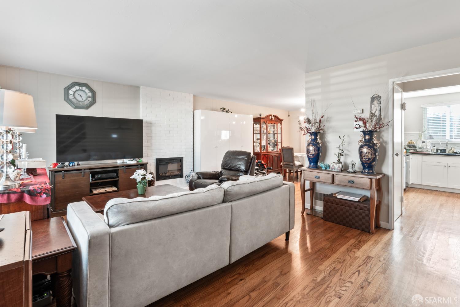 Detail Gallery Image 8 of 88 For 656 Forest Lake Dr, Pacifica,  CA 94044 - 3 Beds | 2/1 Baths