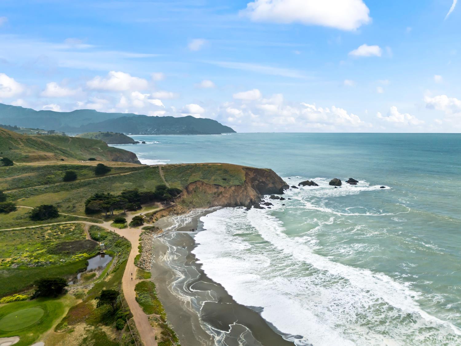 Detail Gallery Image 65 of 88 For 656 Forest Lake Dr, Pacifica,  CA 94044 - 3 Beds | 2/1 Baths