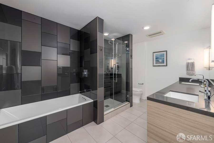 Photo #13: 425082463 Listing: Photo #13