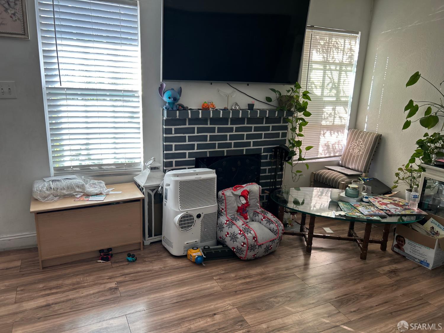 Detail Gallery Image 6 of 25 For 1024 Laurel Ave, East Palo Alto,  CA 94303 - 2 Beds | 1 Baths