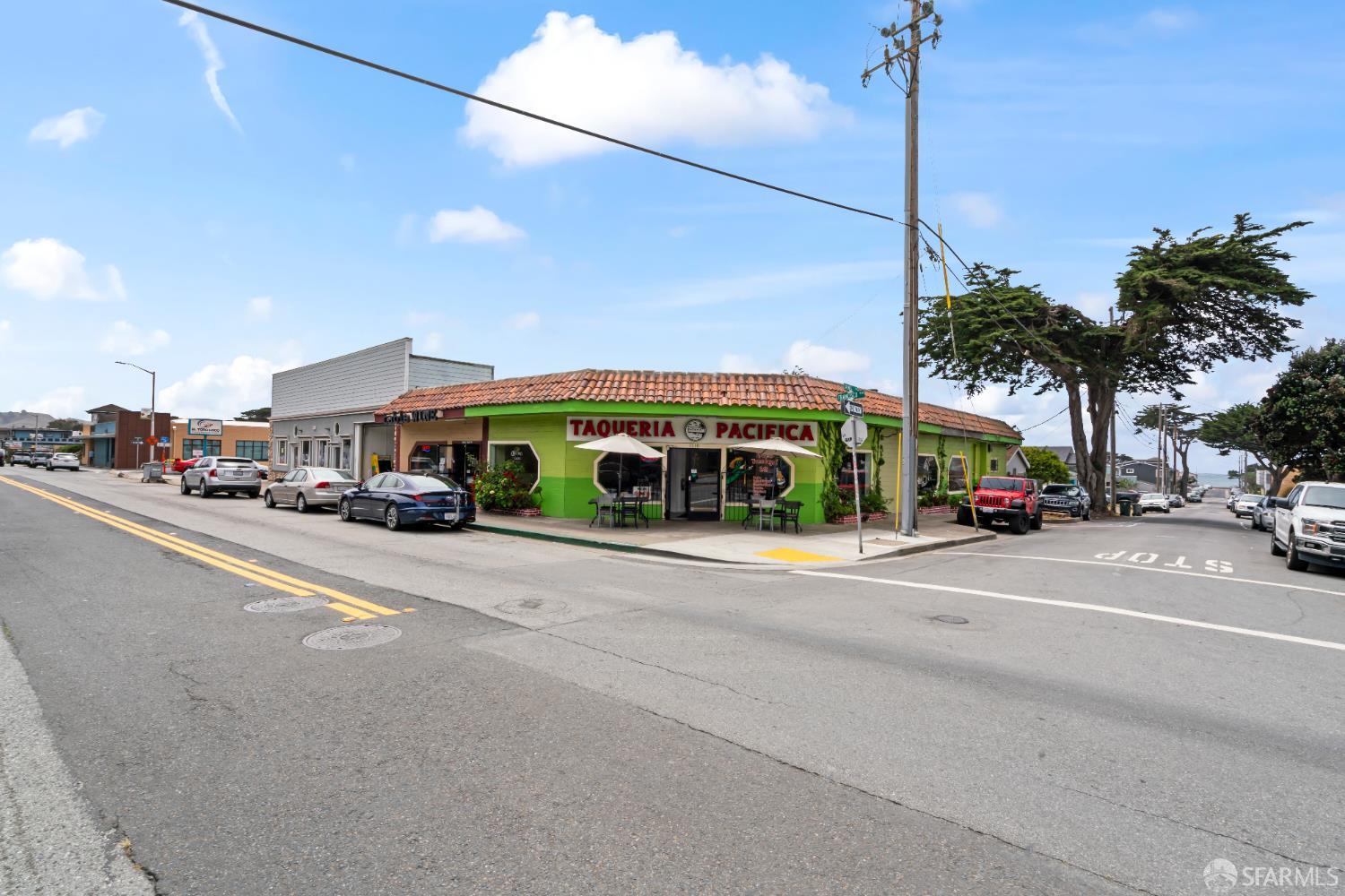 Detail Gallery Image 53 of 88 For 656 Forest Lake Dr, Pacifica,  CA 94044 - 3 Beds | 2/1 Baths