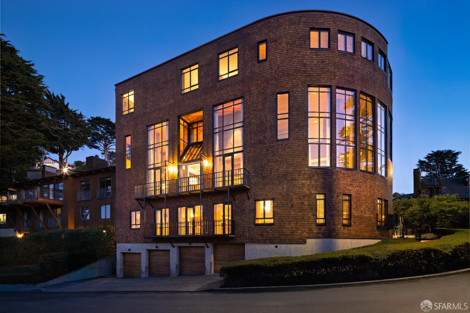 Detail Gallery Image 2 of 39 For 111 Edgehill Way, San Francisco,  CA 94127 - 8 Beds | 5/3 Baths