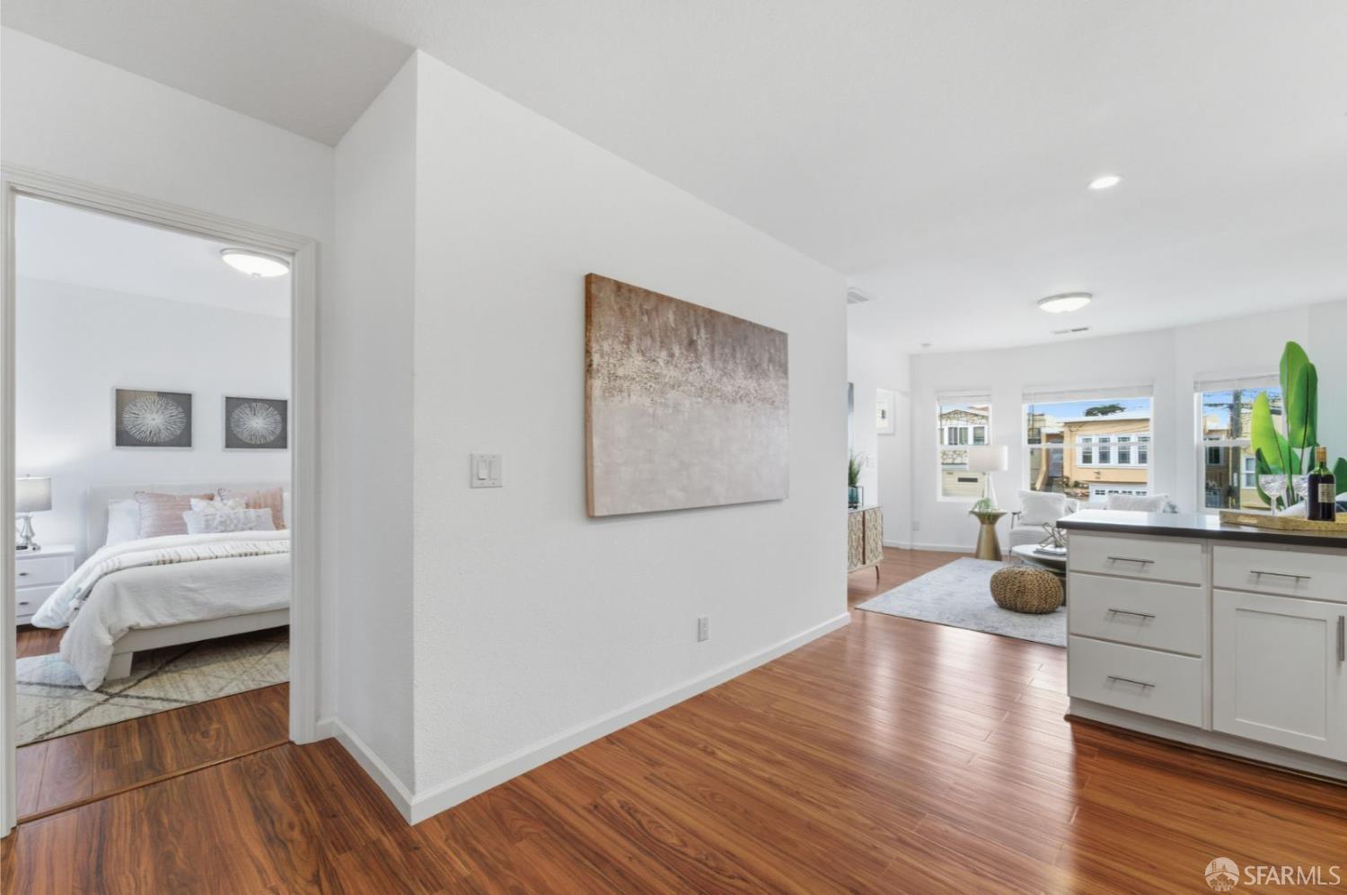 Detail Gallery Image 11 of 34 For 34 Brighton Ave, San Francisco,  CA 94112 - 3 Beds | 2 Baths