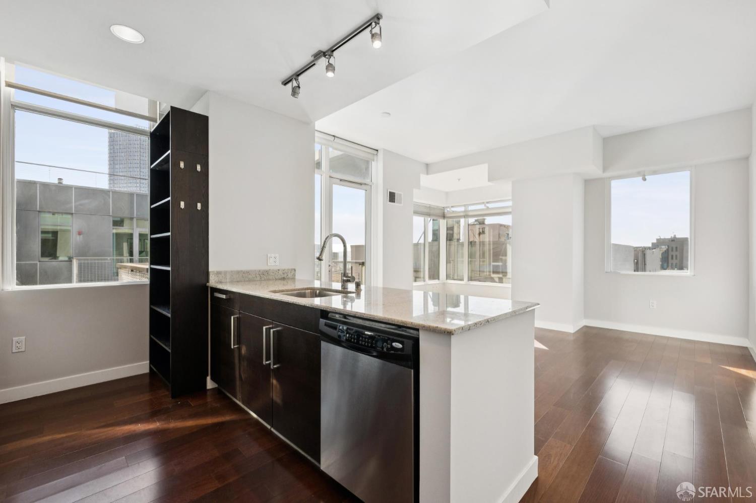 Detail Gallery Image 10 of 49 For 55 Page St #812,  San Francisco,  CA 94102 - 2 Beds | 2 Baths